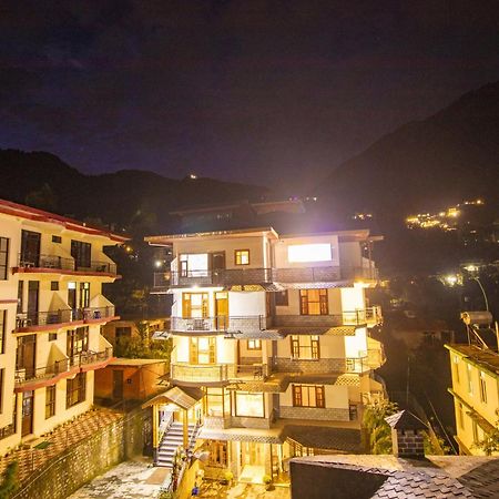Wow Stayz2 Hotel The Lodge Dharamshala Bagian luar foto