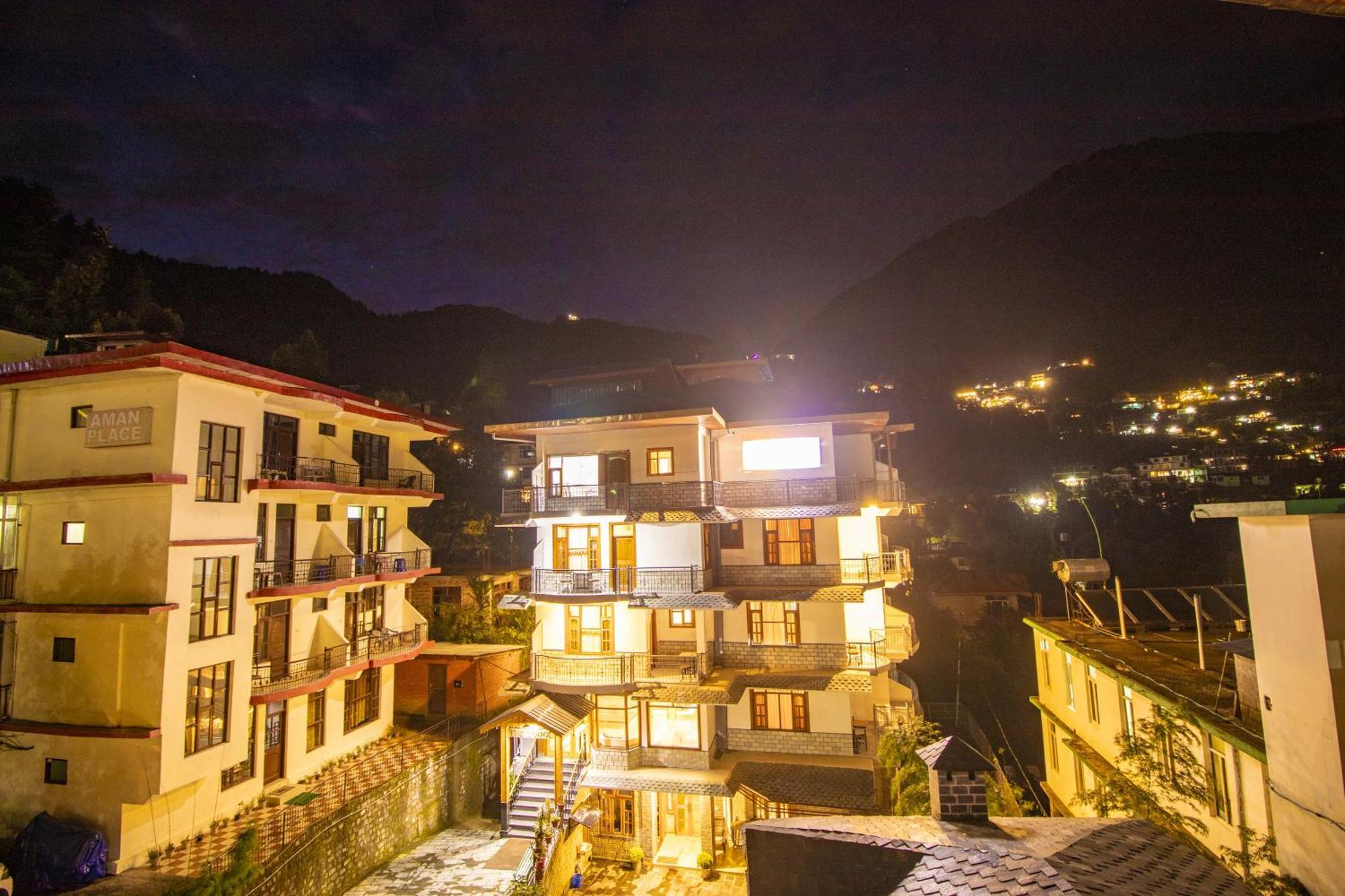 Wow Stayz2 Hotel The Lodge Dharamshala Bagian luar foto